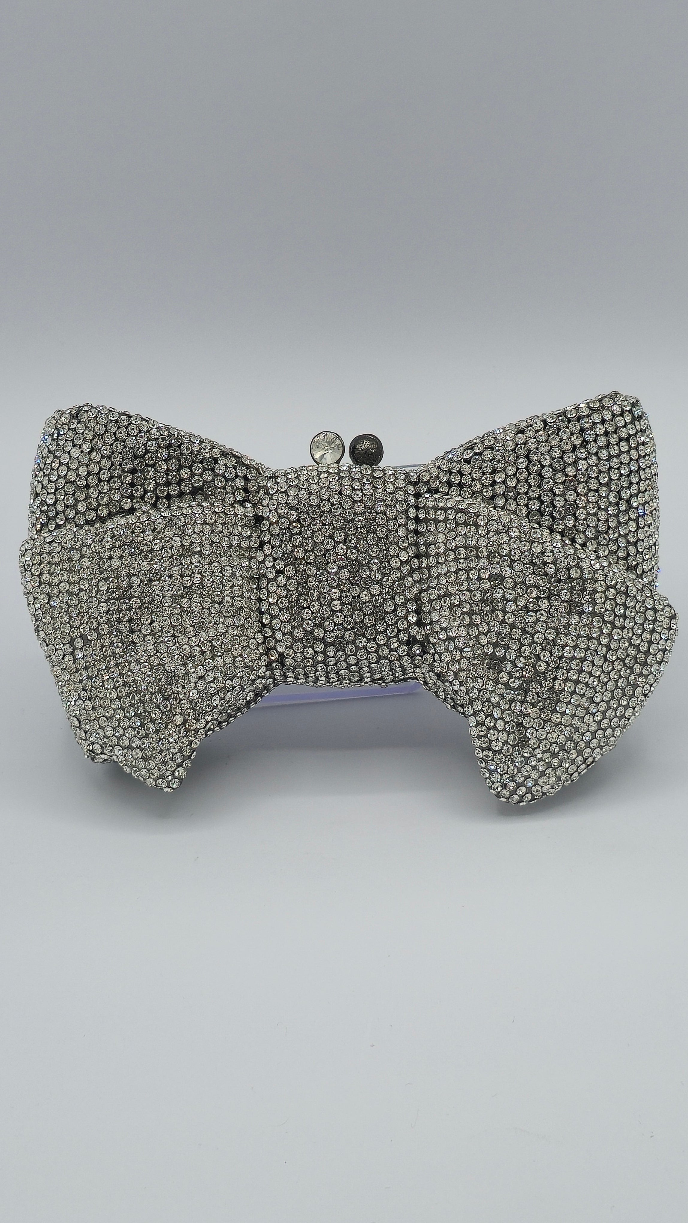 BOW CLUTCH