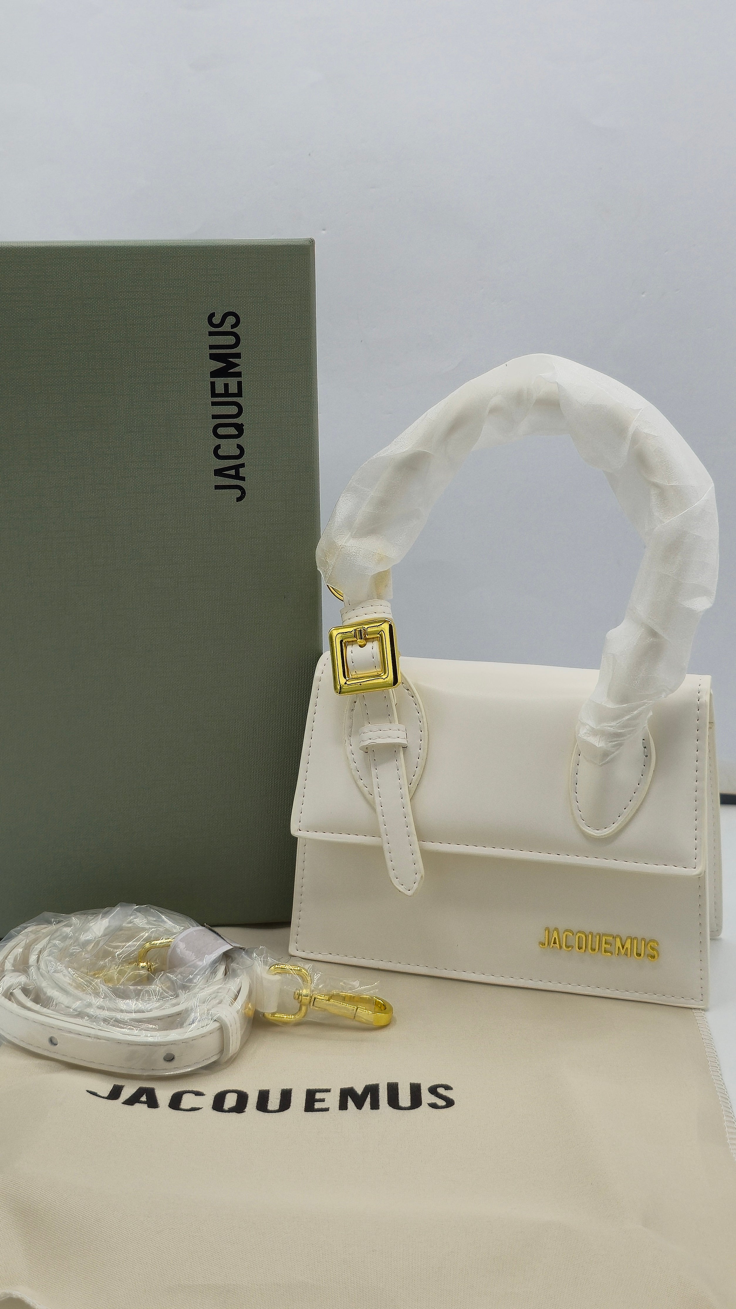 Jacquemus Le Chiquito Moyen