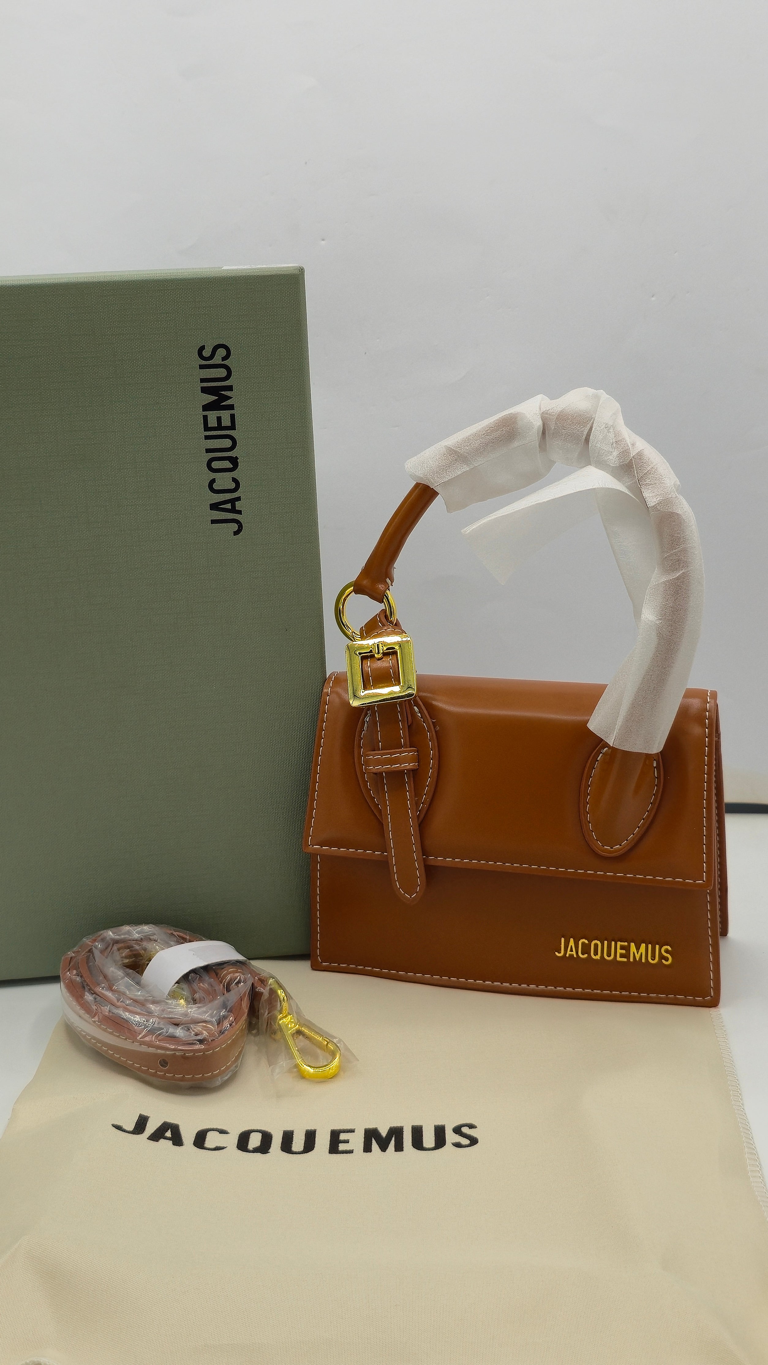 Jacquemus Le Chiquito Moyen