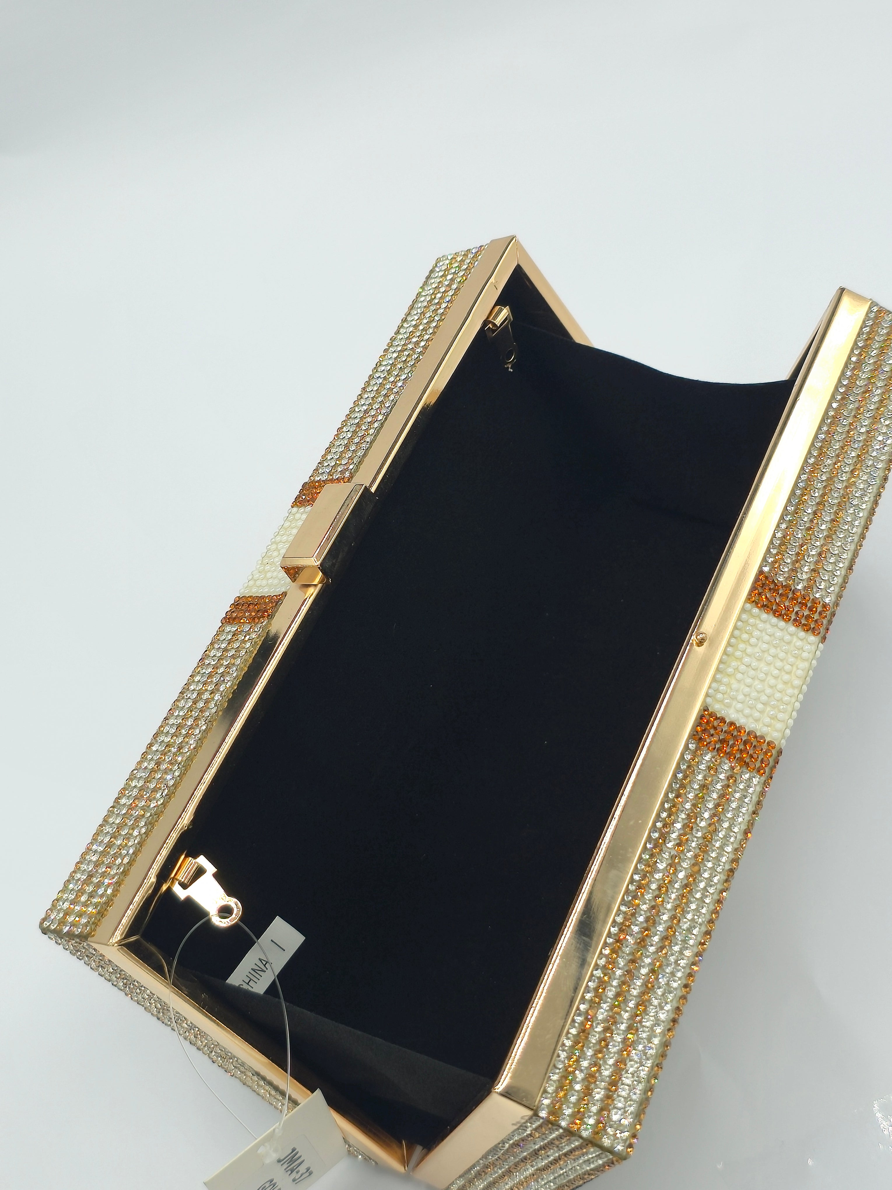 DOLLAR CLUTCH