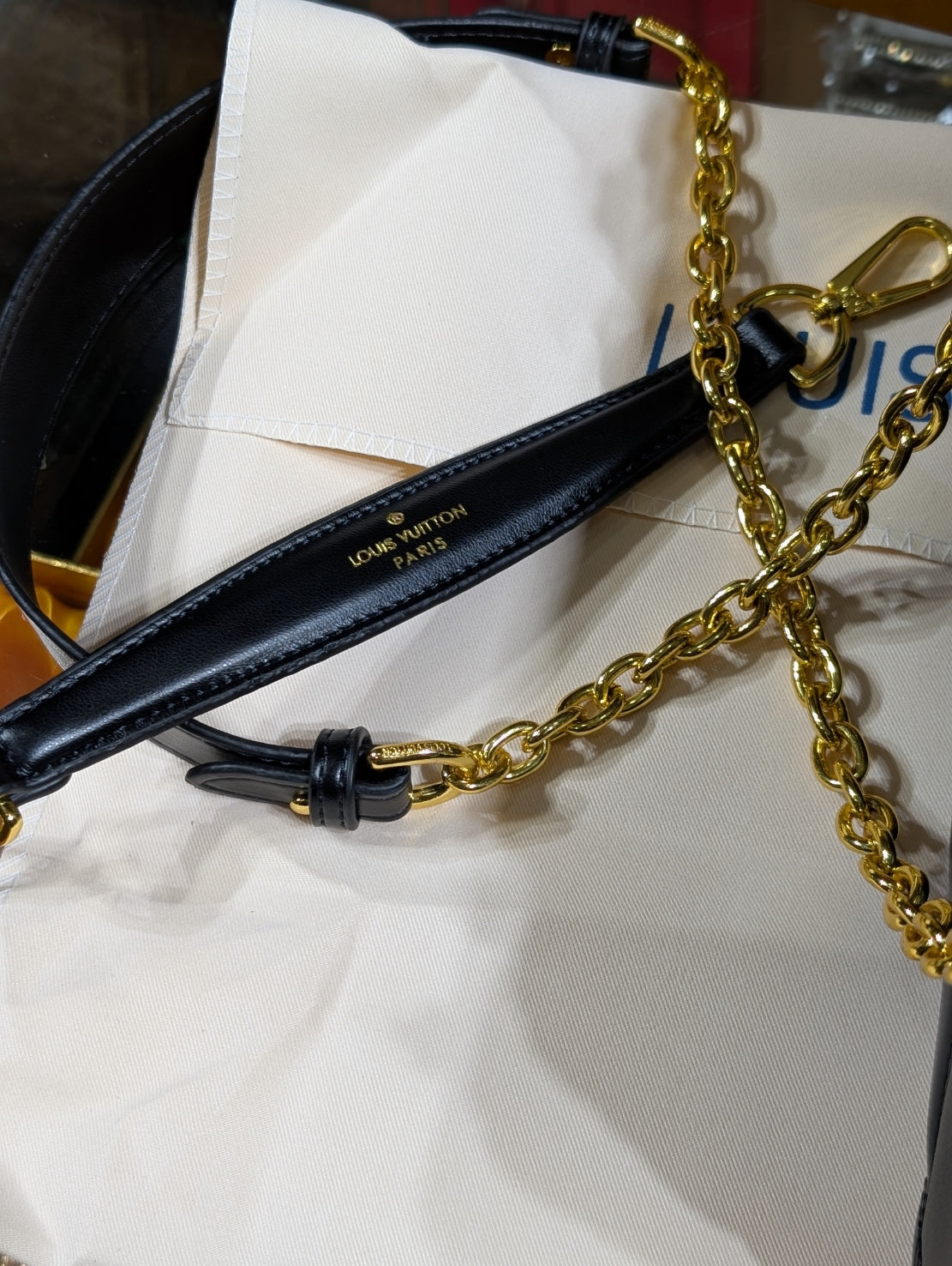 LV TWIST QUILTED
