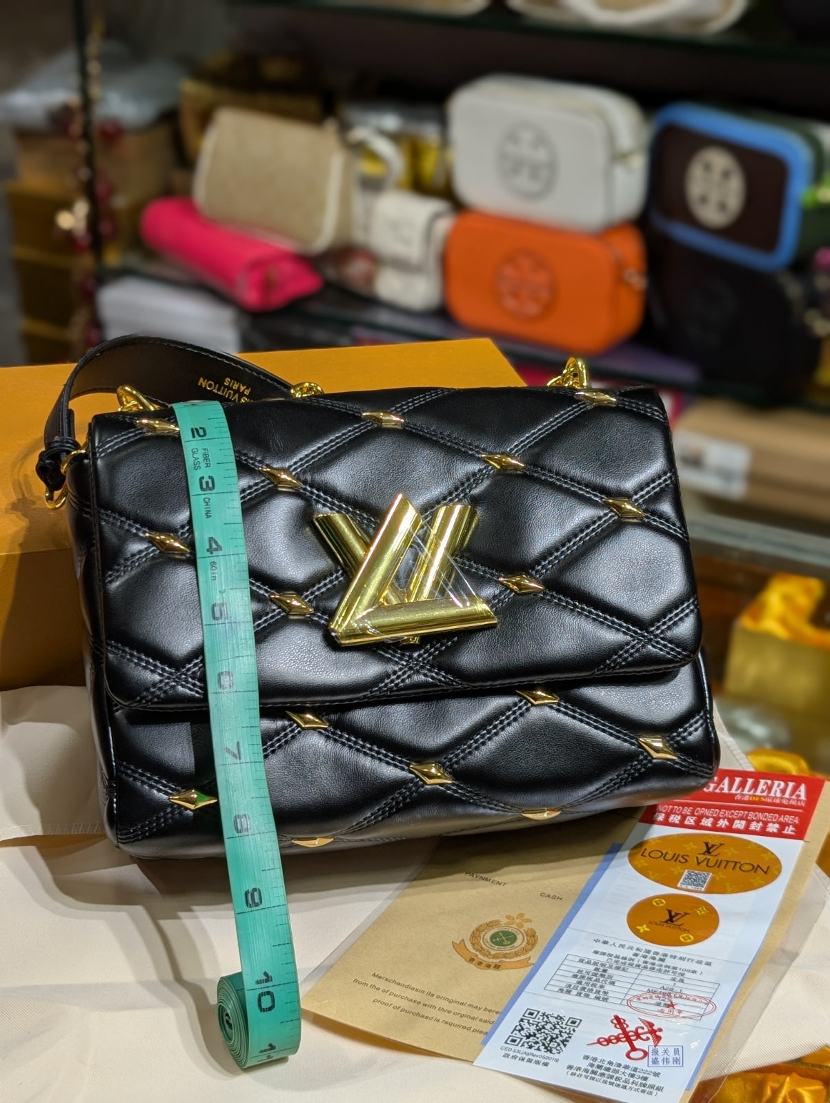 LV TWIST QUILTED