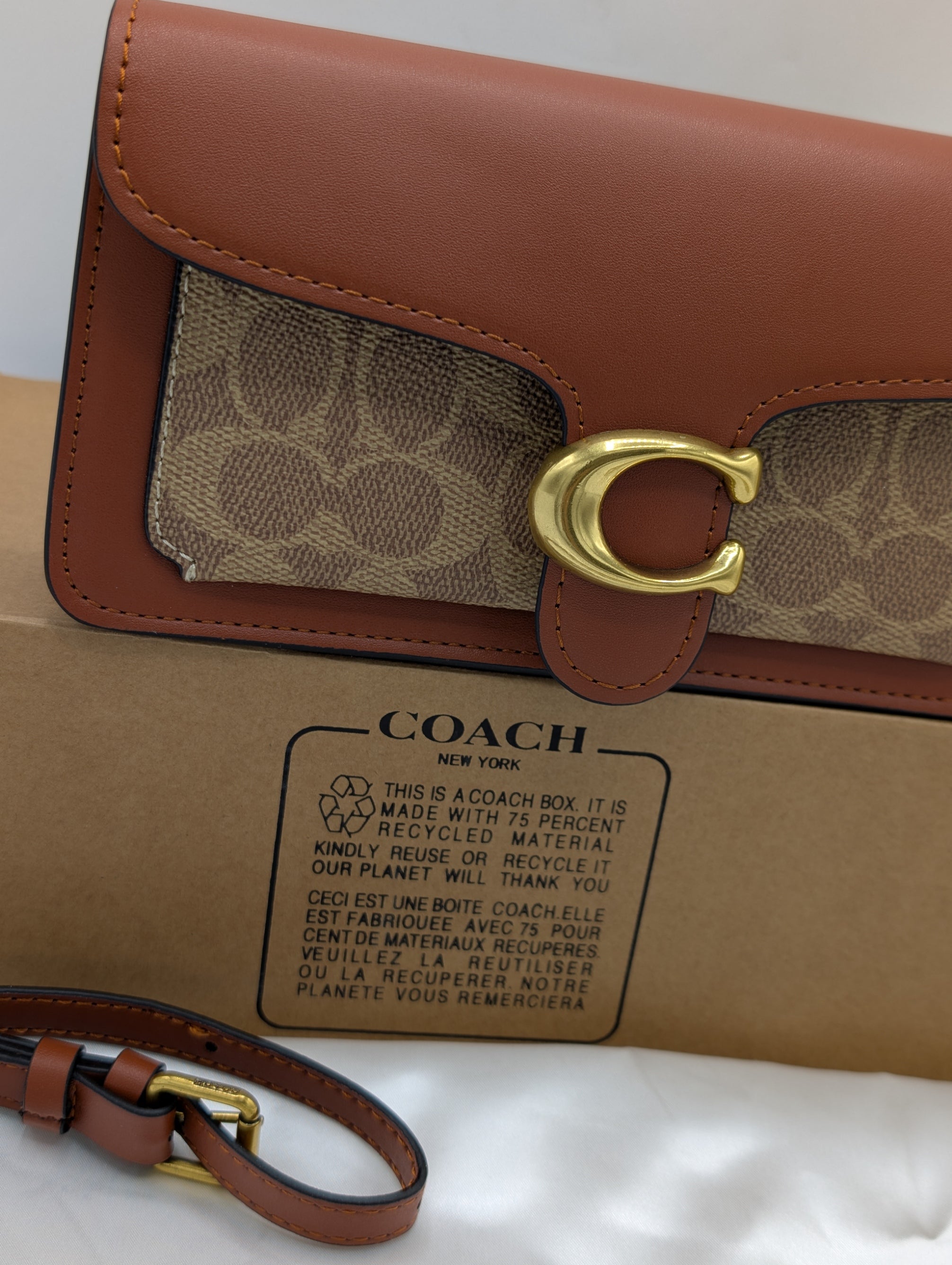 COACH TABBY CHAIN WALLET 12